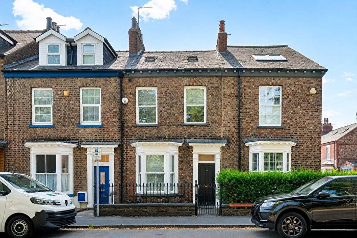 4 Bedroom Terraced House For Sale In Haxby Road, York, YO31