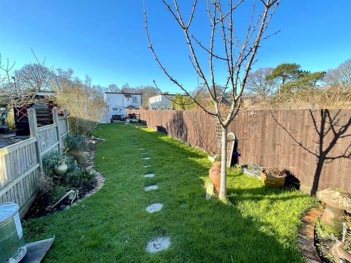 3 Bedroom Apartment For Sale In Organford Road, Organford, BH16