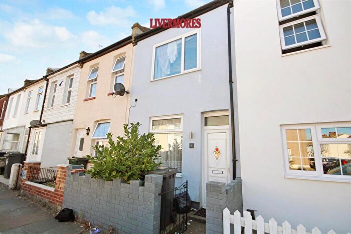 2 Bedroom Terraced House To Rent In Howard Road, Dartford, Kent., DA1