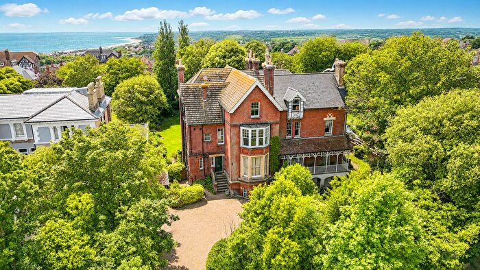 2 Bedroom Flat For Sale In Upper Maze Hill, St Leonards-On-Sea, TN38
