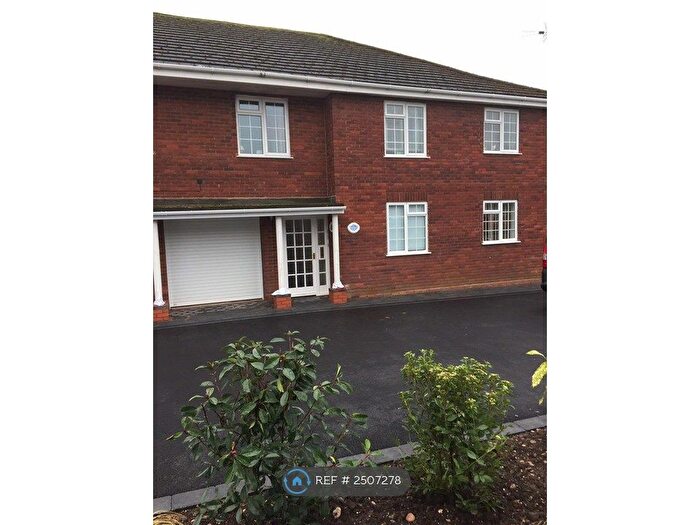 2 Bedroom Flat To Rent In The Moorings, Stafford, ST17