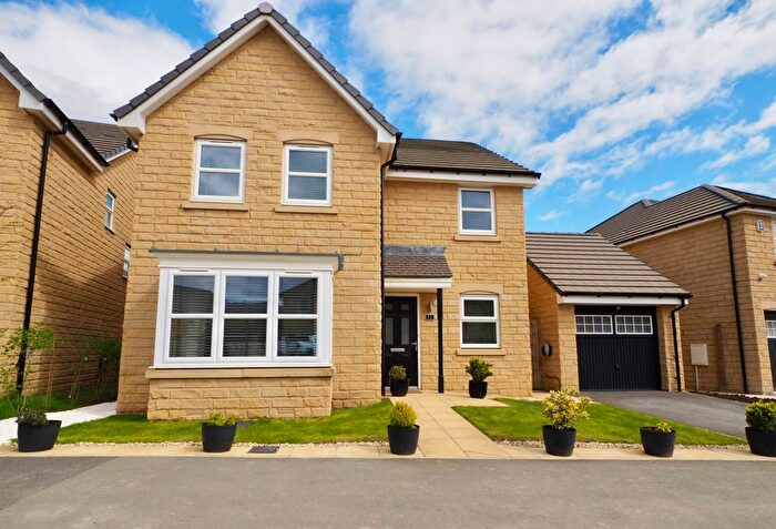 4 Bedroom Detached House For Sale In Spring Wood Crescent, Leeds, Yorkshire, LS16