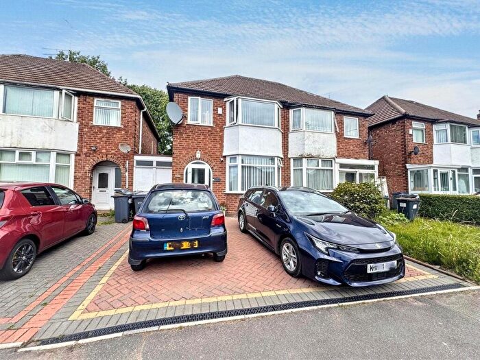3 Bedroom Semi Detached House For Sale In Rocky Lane, Great Barr, Birmingham, B42