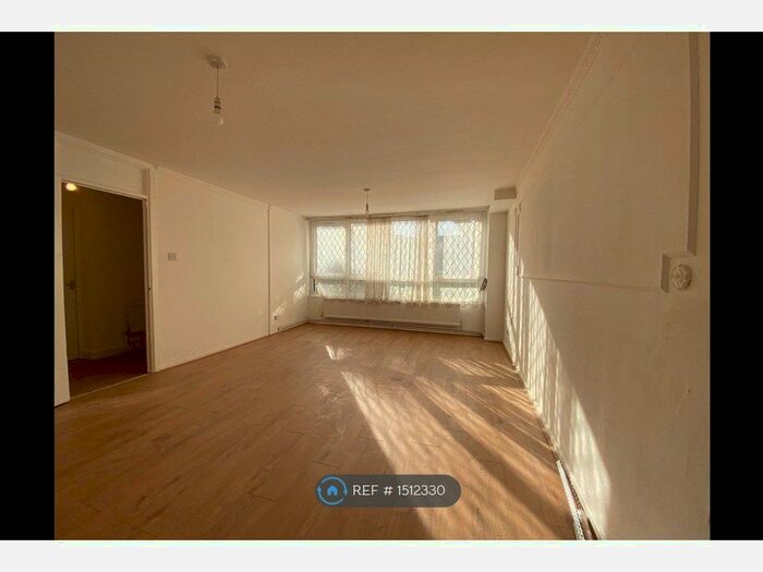 3 Bedroom Flat To Rent In Margaret Herbison House, London, SW6