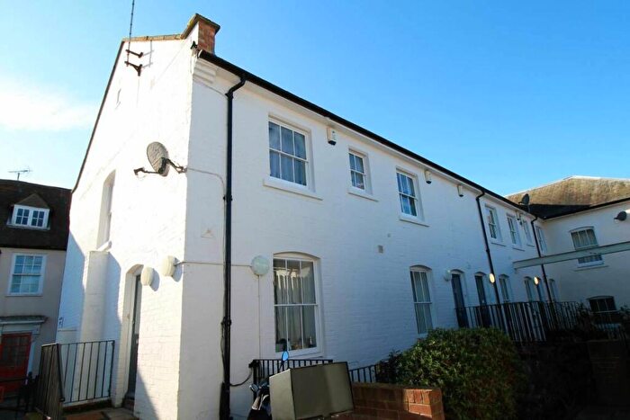 Studio To Rent In A Holters Mews, Canterbury Ref -, CT1