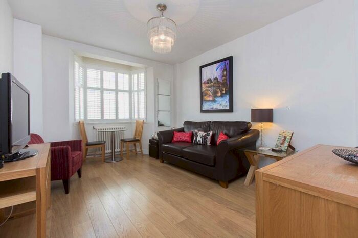 Studio To Rent In Woburn Place, London, WC1H