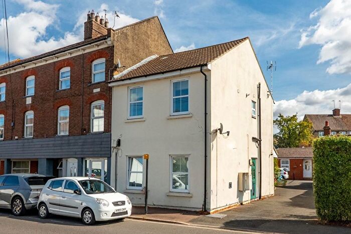 2 Bedroom Flat For Sale In Church Street, Leighton Buzzard, LU7