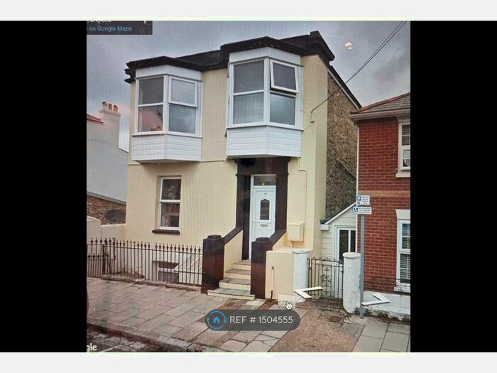 3 Bedroom Semi-Detached House To Rent In Castle Street, Ryde, PO33