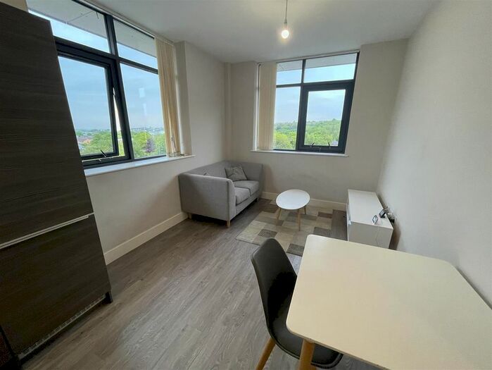 1 Bedroom Flat To Rent In 110 Greenleigh Court, Dawson Square LS28