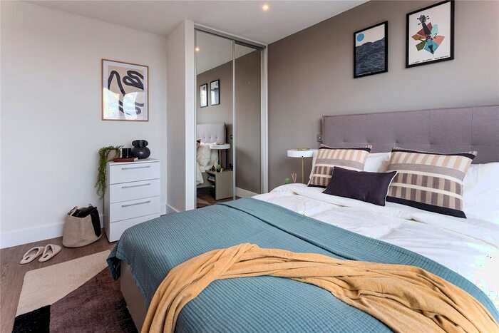 1 Bedroom Flat To Rent In Uncle Leeds, Whitehall, LS12