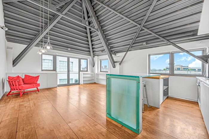 2 Bedroom Flat For Sale In The Old Aeroworks, Hatton Street, NW8