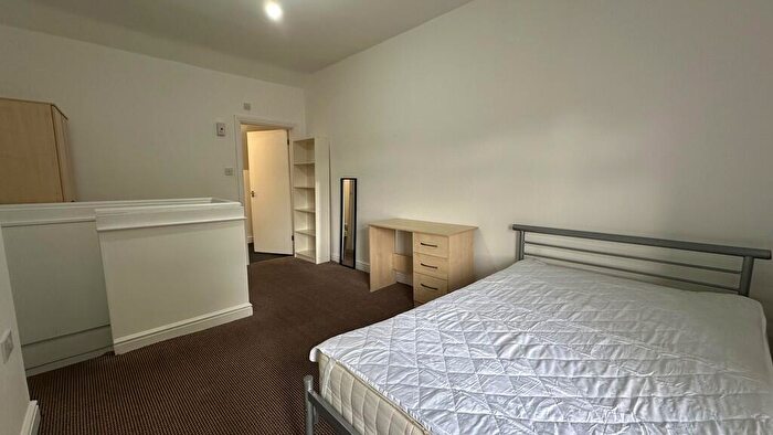 4 Bedroom Terraced House To Rent In Vine Street, CV1