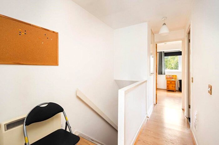 1 Bedroom Flat To Rent In Whiteadder Way, London, E14