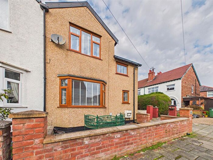 3 Bedroom Semi Detached House For Sale In Hilbre Avenue, Wallasey, CH44