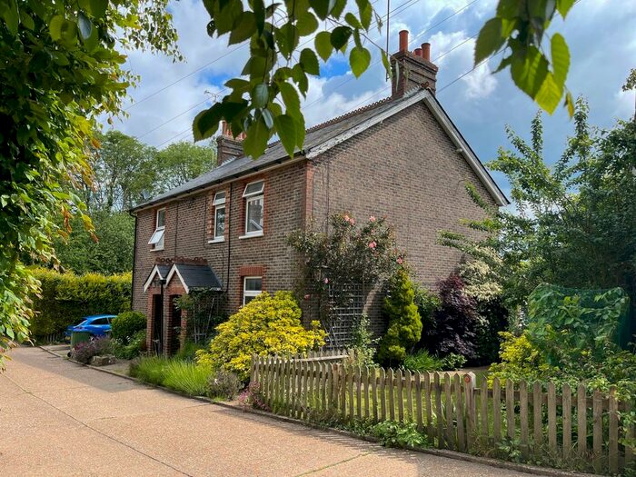3 Bedroom Semi-Detached House For Sale In Albert Cottages, Sheffield Park, Uckfield, TN22