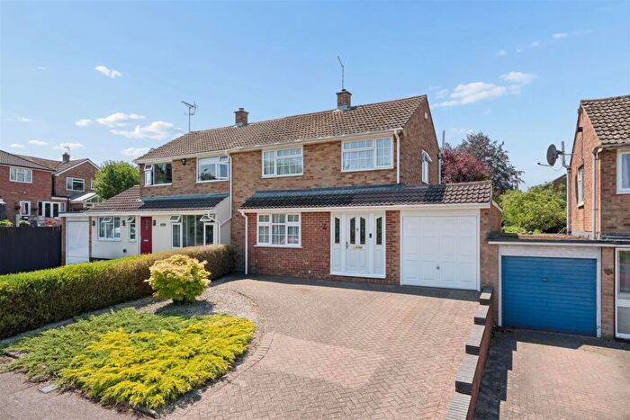 3 Bedroom Semi-Detached House For Sale In Patterdale Close, Dunstable, LU6