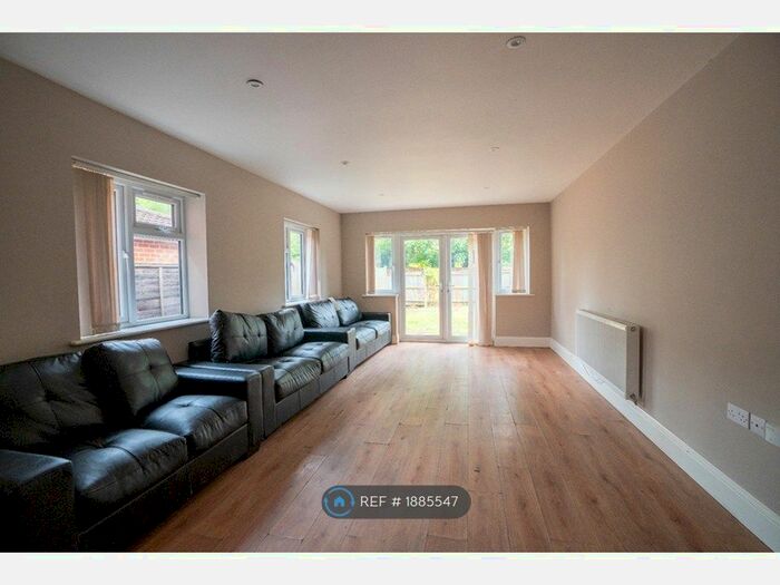 8 Bedroom Terraced House To Rent In Wilton Avenue, Southampton, SO15