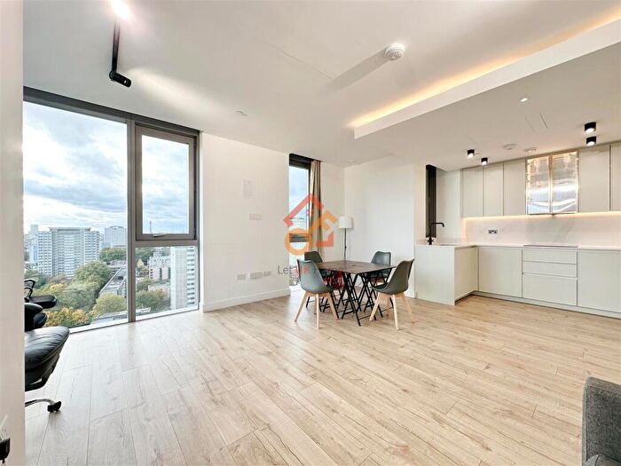 2 Bedroom Flat To Rent In Valencia Tower, Bollinder Place, London, EC1V