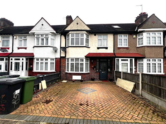 3 Bedroom Terraced House For Sale In Brangbourne Road, Bromley, BR1