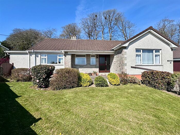4 Bedroom Detached Bungalow For Sale In Penvean Close, Mabe Burnthouse, Penryn, TR10