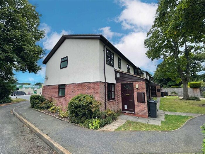 2 Bedroom Apartment To Rent In Stratford Road, Solihull, B90