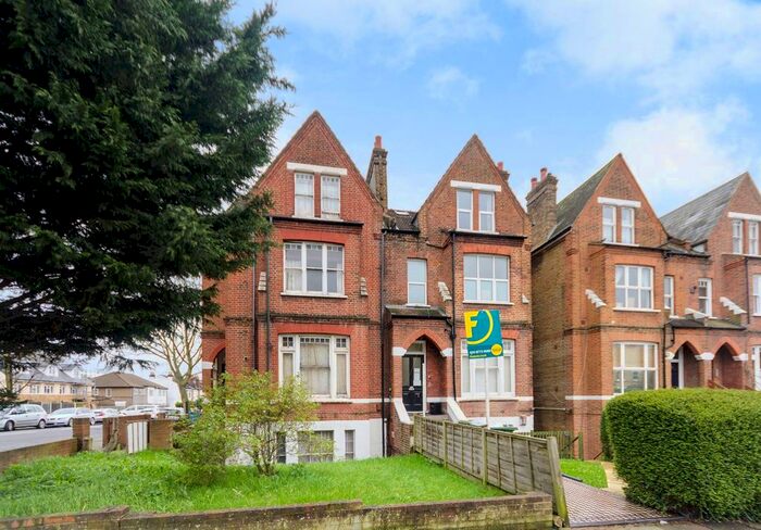 2 Bedroom Flat To Rent In Croydon Road, Anerley, London, SE20