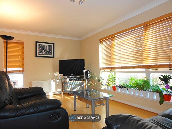 3 Bedroom End Of Terrace House To Rent In Strathblane Gardens, Glasgow, G13