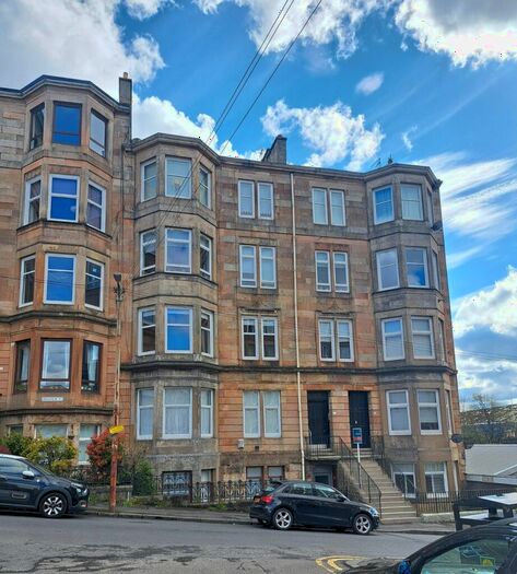 3 Bedroom Flat To Rent In Brownlie Street, Glasgow, G42