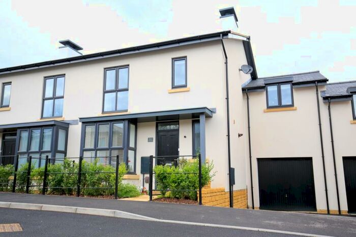 4 Bedroom House To Rent In Broad Acre Road, Cheltenham, GL52