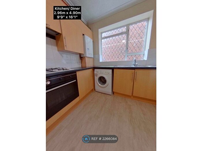 7 Bedroom Detached House To Rent In Alma Road, Bournemouth, BH9