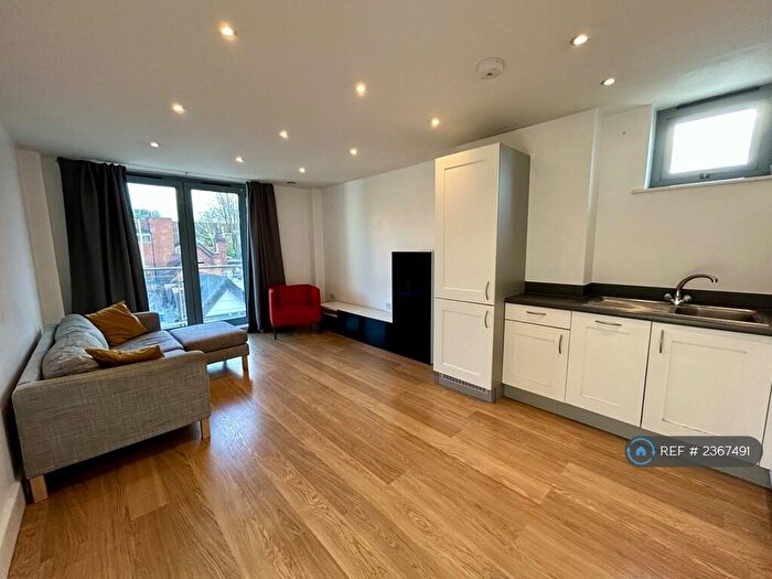 1 Bedroom Flat To Rent In Whytecliffe Road South, Purley, CR8