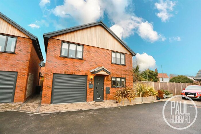 3 Bedroom Property For Sale In Market Place Square, Kessingland, NR33