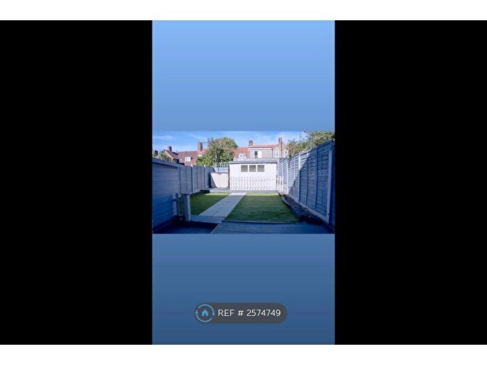 3 Bedroom Terraced House To Rent In Keedonwood Road, Bromley, BR1