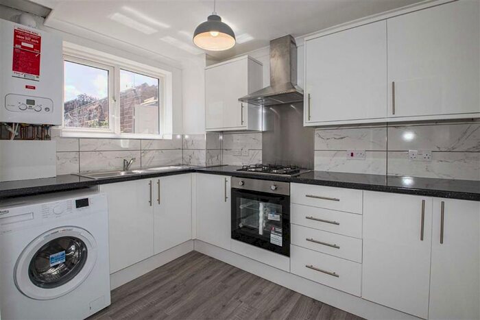 2 Bedroom Terraced House To Rent In Trent Road, Bletchley, Milton Keynes, MK3