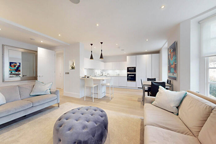 2 Bedroom Apartment To Rent In Avenue Lodge, Avenue Road, St John's Wood, London, NW8