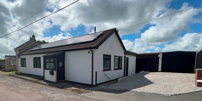 4 Bedroom Semi-Detached Bungalow For Sale In Virginstow, Beaworthy, EX21