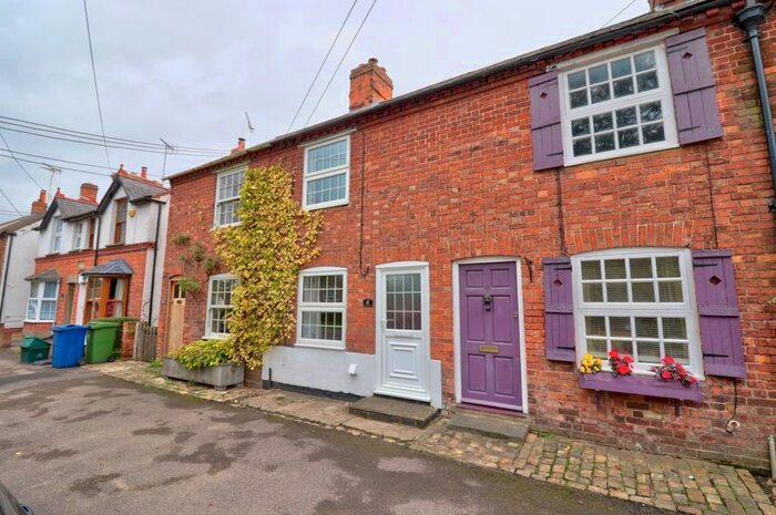 2 Bedroom Property To Rent In Station Road, Princes Risborough HP27