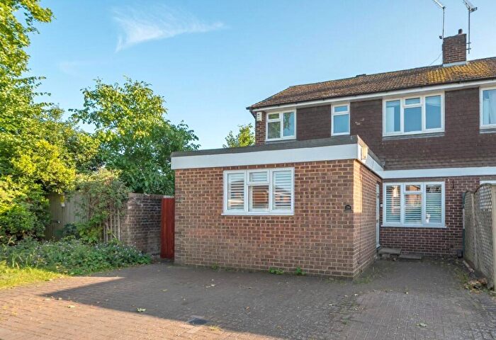 3 Bedroom Semi-Detached House For Sale In Matthew Arnold Close, Cobham, Surrey, KT11