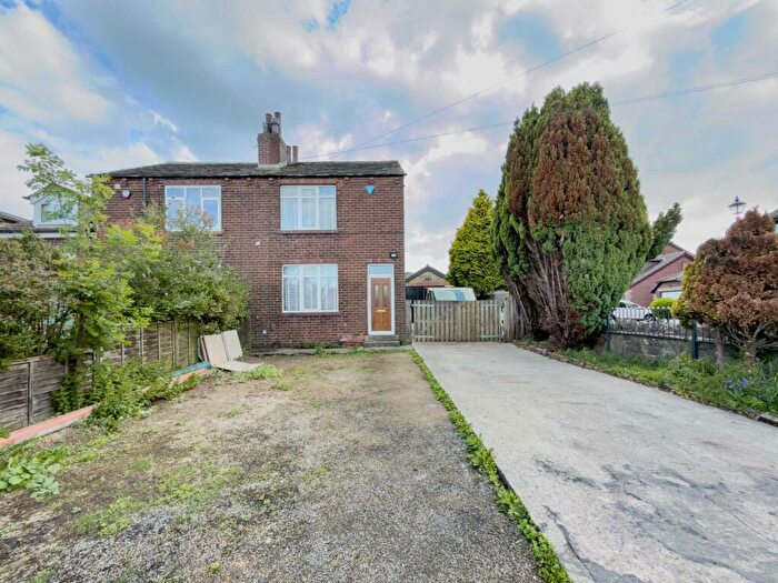 2 Bedroom Semi-Detached House For Sale In Old Lane, Bradford, BD11