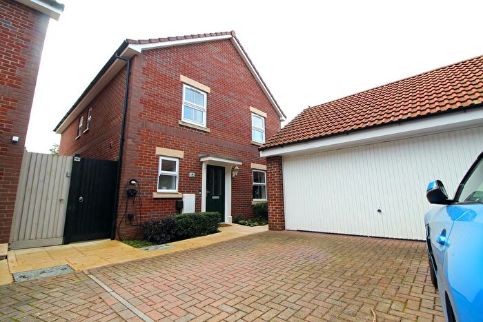 4 Bedroom Detached House For Sale In The Saplings, Bradley Stoke, BS34