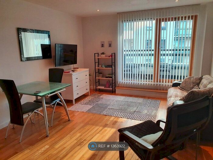 1 Bedroom Flat To Rent In Leeds, Leeds, LS9