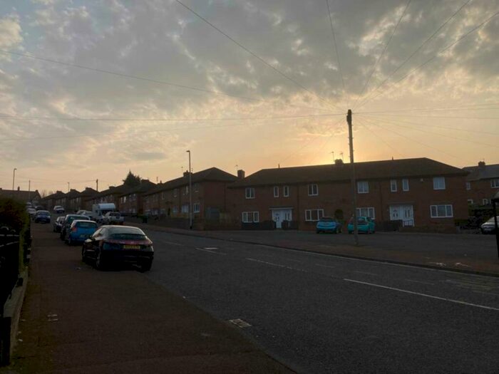 2 Bedroom Semi-Detached House To Rent In Hendon Rd, Gateshead, NE8