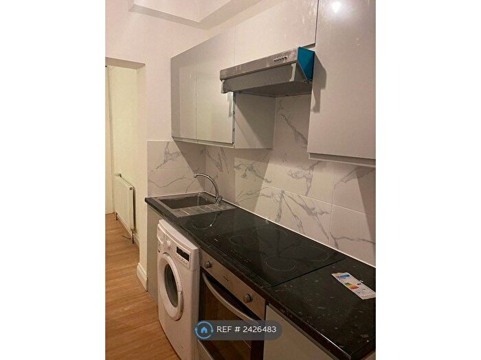 Studio To Rent In Stanley Avenue, Dagenham, RM8