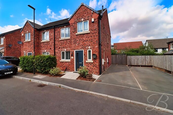 3 Bedroom Semi-Detached House For Sale In Rowan Road, Clowne, Chesterfield, S43