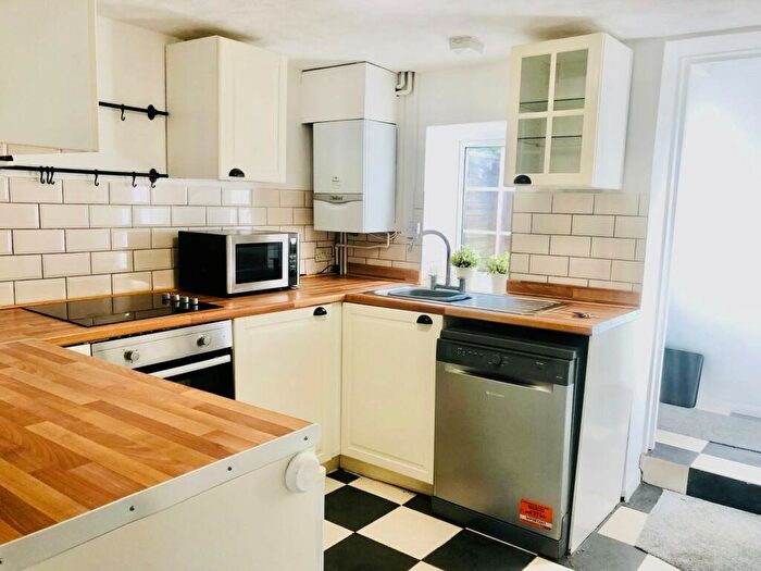 2 Bedroom Cottage To Rent In Loose Road, Maidstone, ME15