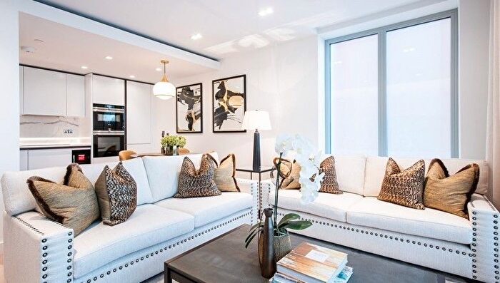 2 Bedroom Flat To Rent In Garrett Mansions, Edgware Road, Paddington, W2