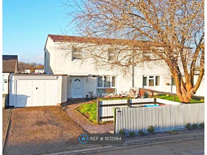 3 Bedroom Semi-Detached House To Rent In Cawarden, Stantonbury, Milton Keynes, MK14