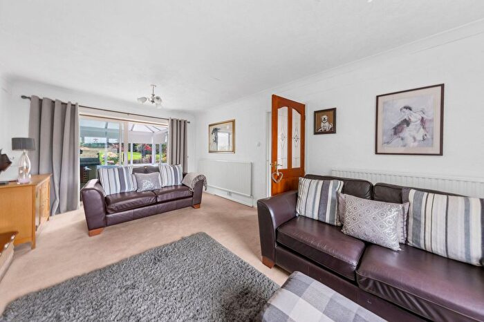 3 Bedroom Detached House For Sale In Smock Lane, Ashton-In-Makerfield, WN4