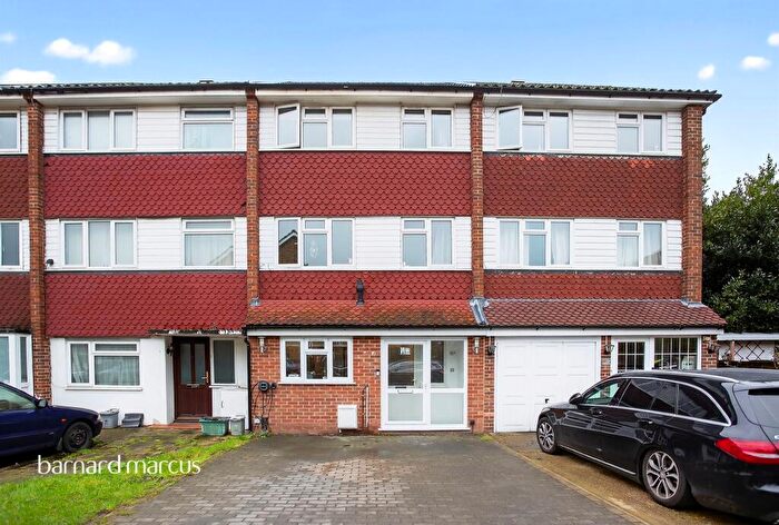4 Bedroom Terraced House For Sale In Alanthus Close, London, SE12