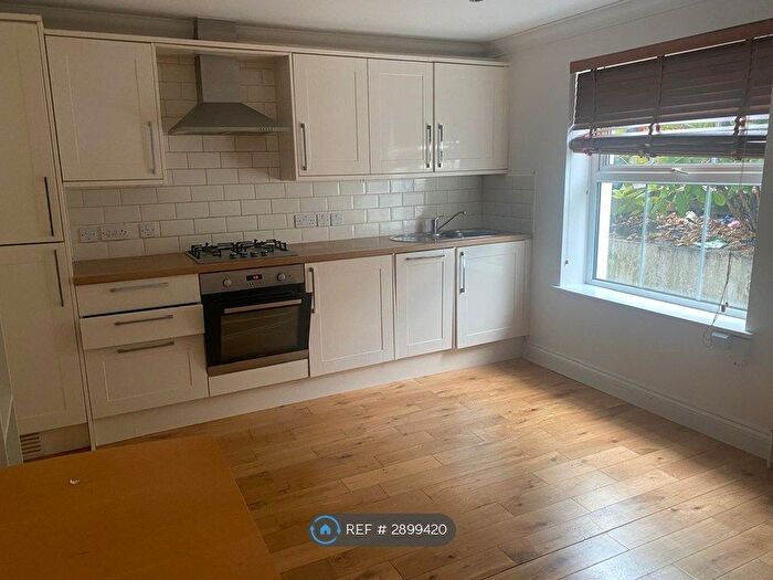 2 Bedroom Flat To Rent In Shardeloes Road, London, SE14